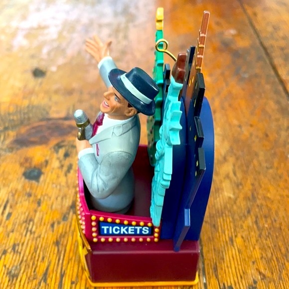 FRANK SINATRA➕New York Musical Ornament - Picture 7 of 10